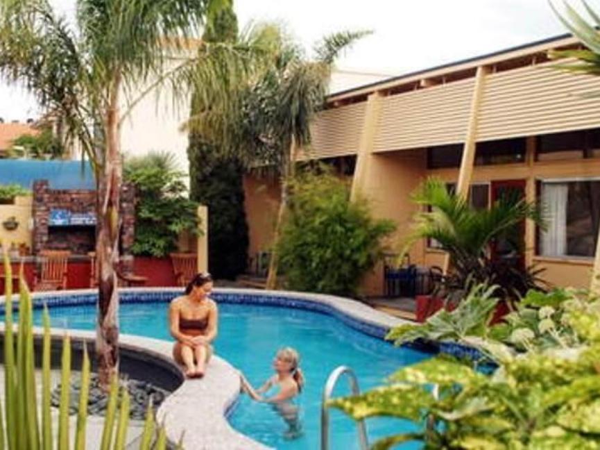 Oasis Beach Motel Taupo Eksteriør bilde