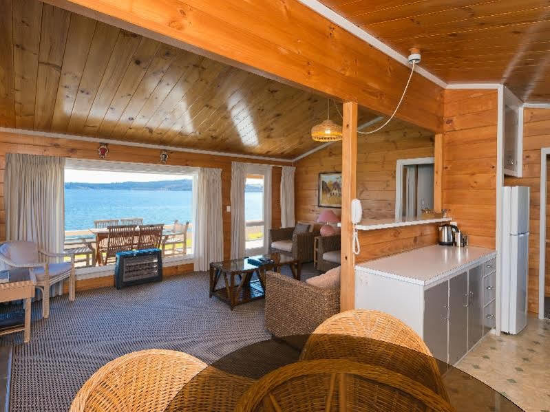 Oasis Beach Motel Taupo Eksteriør bilde