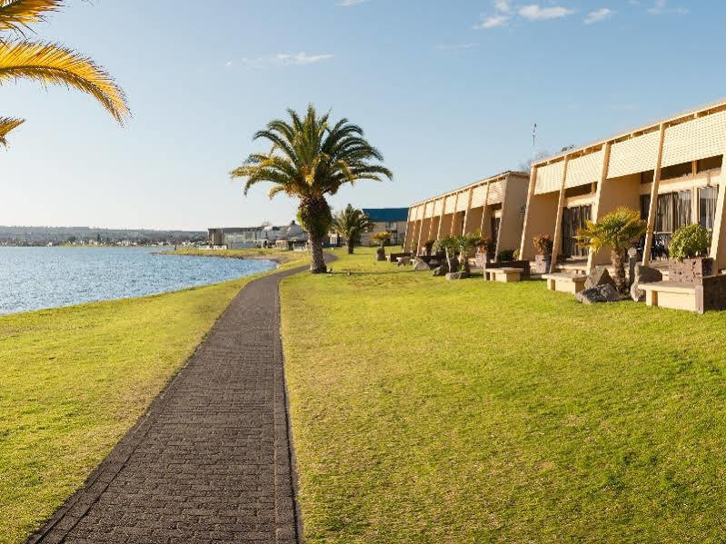 Oasis Beach Motel Taupo Eksteriør bilde